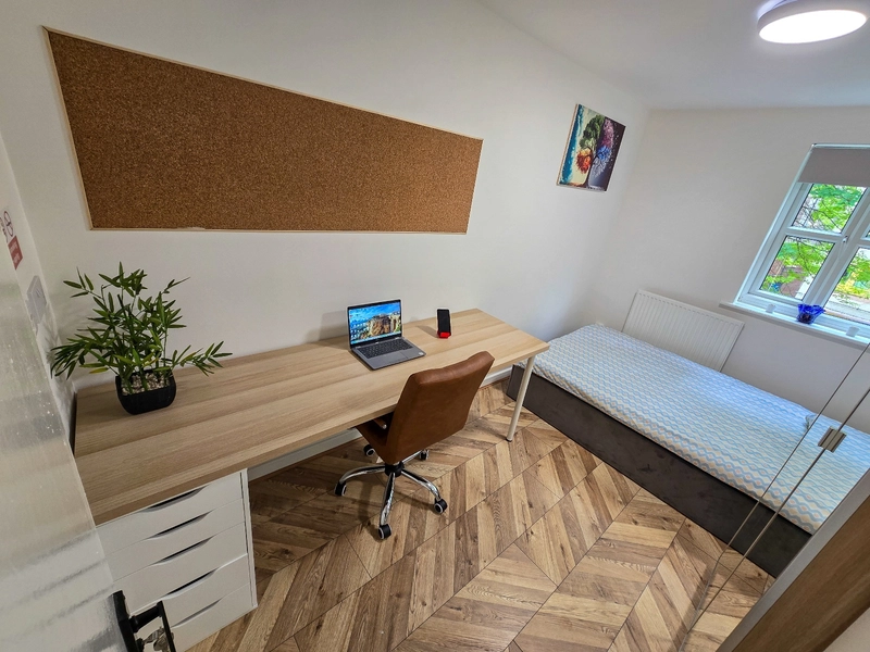 Denison St, 6 Bedroom Student house - NG7 3PH - Thumbnail 8